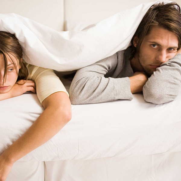 Yếu sinh lý tiến triển theo từng giai đoạn như thế nào?